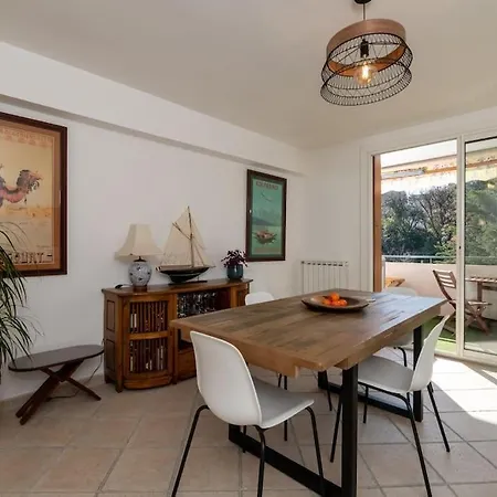 Charmant T3 Entre Plages Et Village Lesclesdenicole Apartment